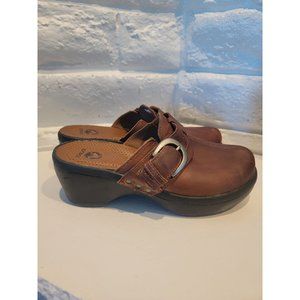 CROCS COBBLER BUCKL Women’s Brown Leather Open-back Clogs Wedge Heel womens 8